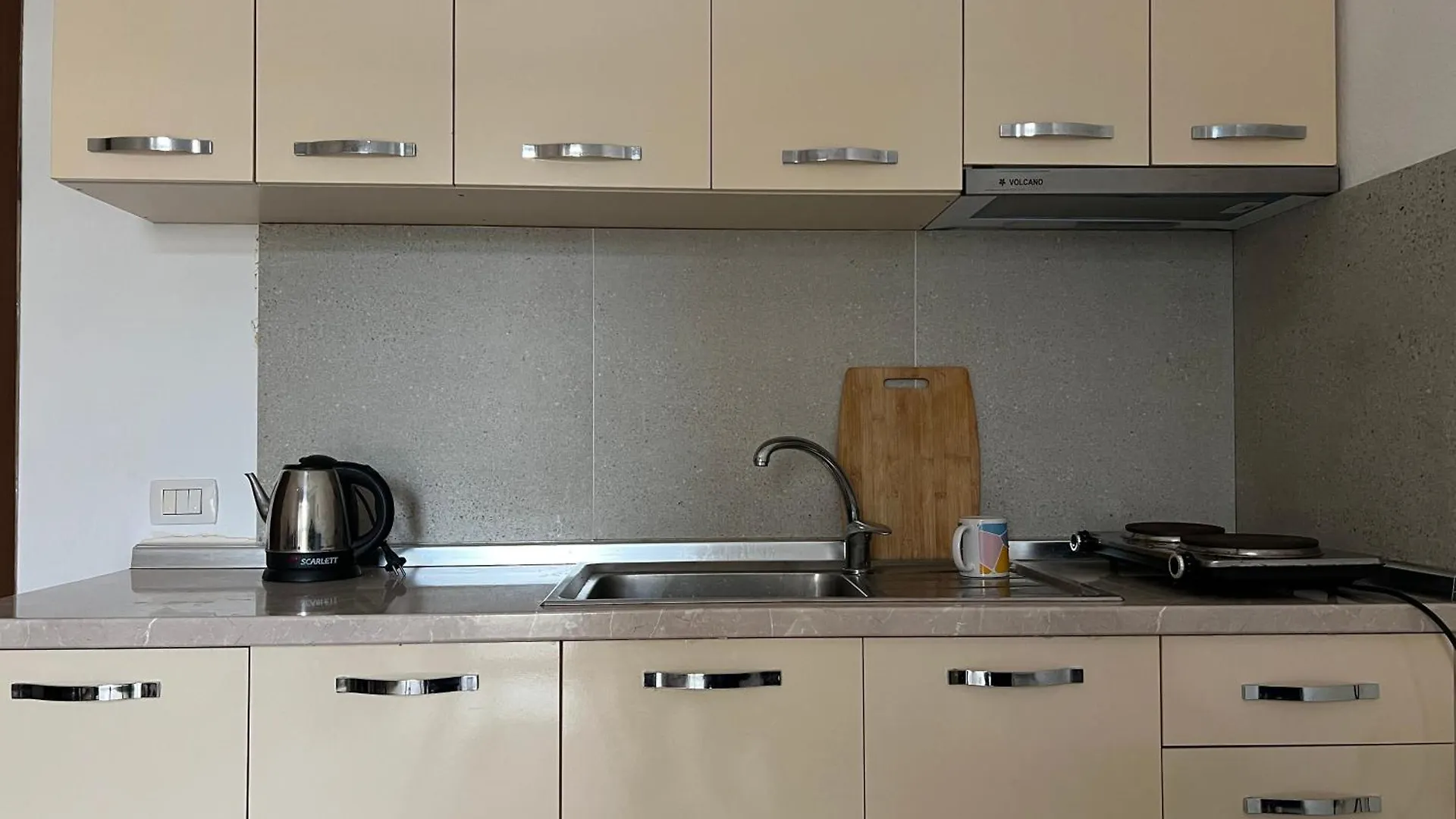 Cozy City Center Apartment Tirana