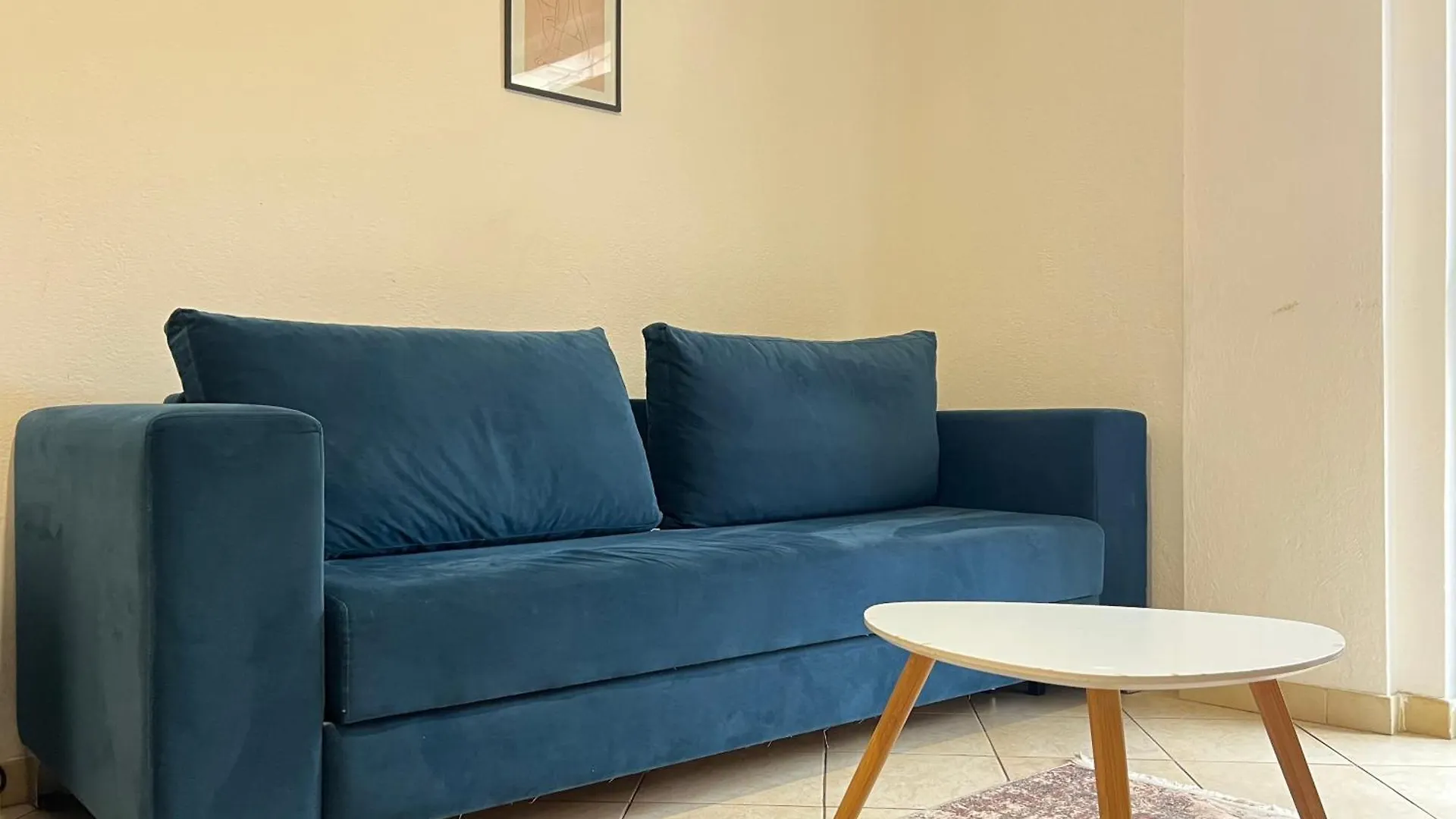 Cozy City Center Apartment Tirana 0*,